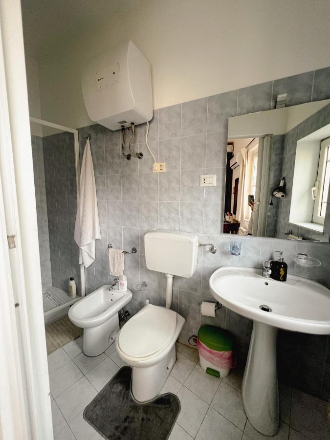 Home Rising Sun - Rooms With Private Bathrooms 卡塔尼亚 外观 照片